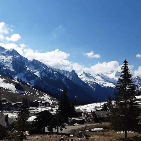 Combe Blanche 2110 * Manigod